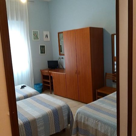 Hostal D'Annunzio House Чезано Босконе Екстериор снимка
