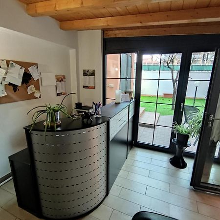 Hostal D'Annunzio House Чезано Босконе Екстериор снимка