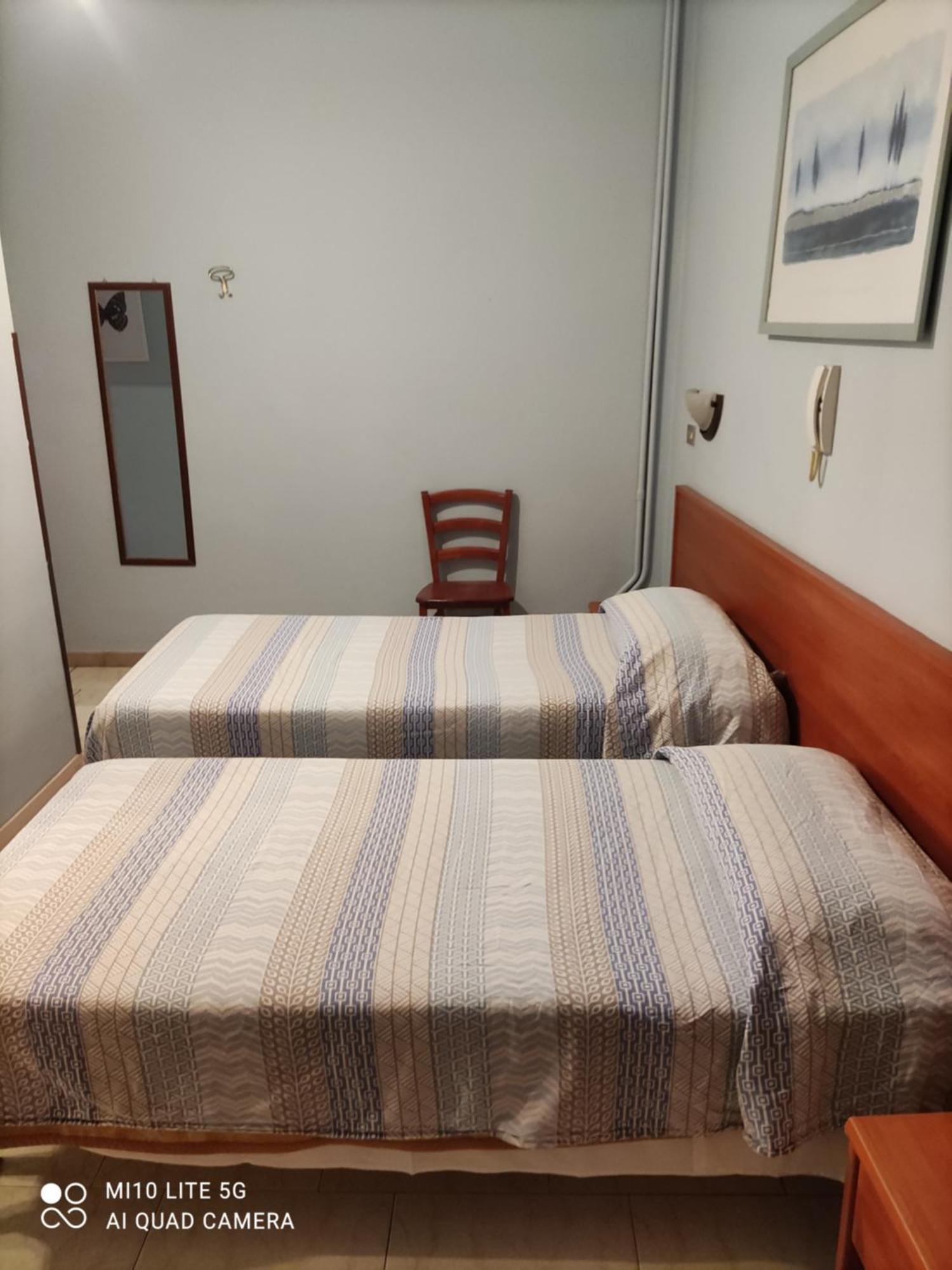 Hostal D'Annunzio House Чезано Босконе Екстериор снимка