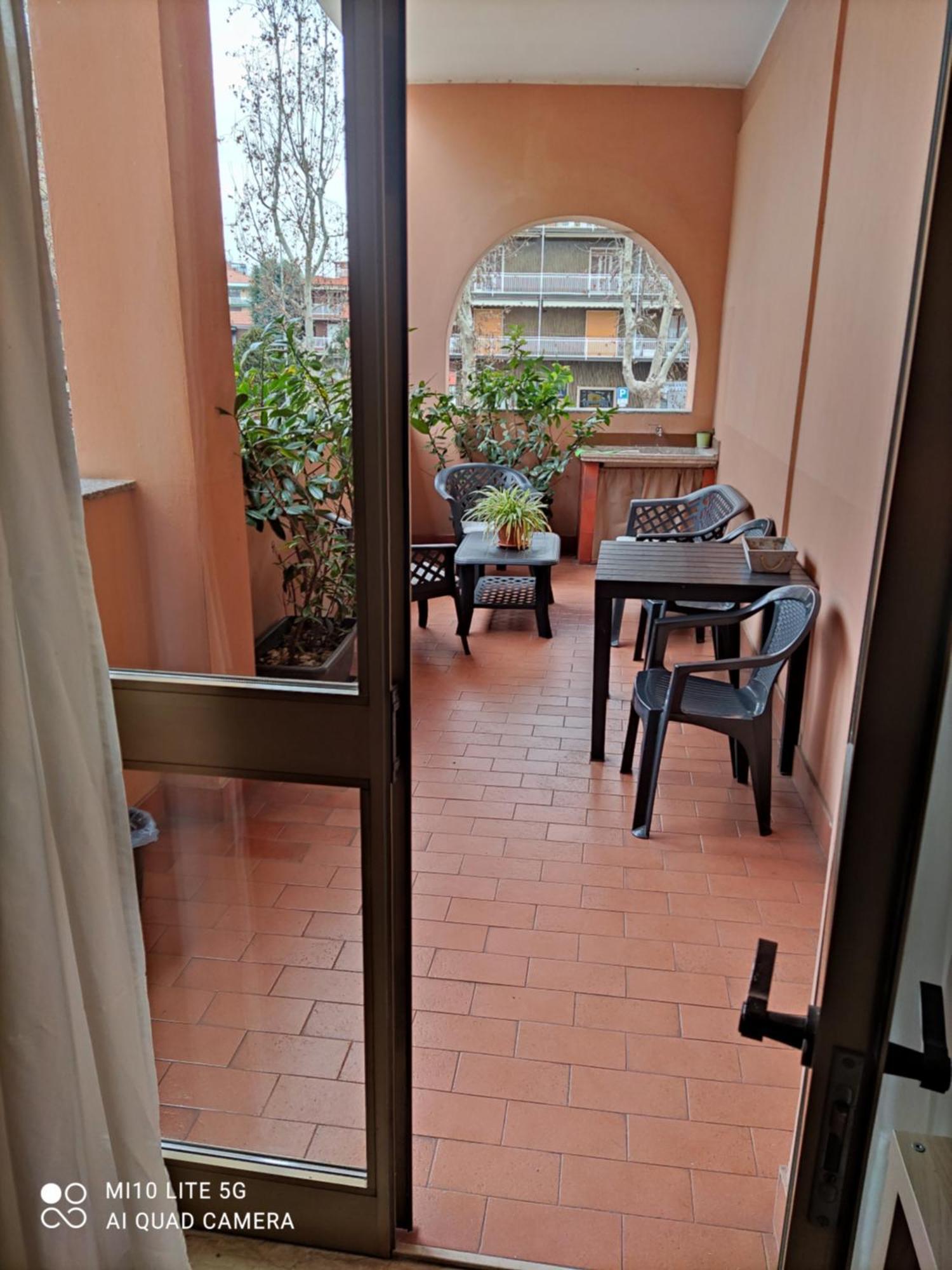 Hostal D'Annunzio House Чезано Босконе Екстериор снимка