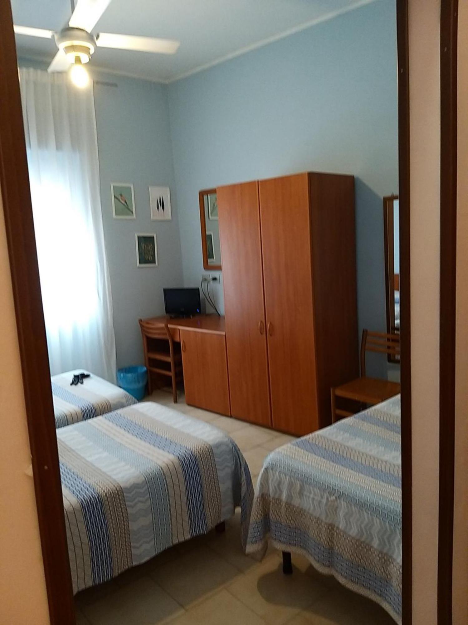 Hostal D'Annunzio House Чезано Босконе Екстериор снимка